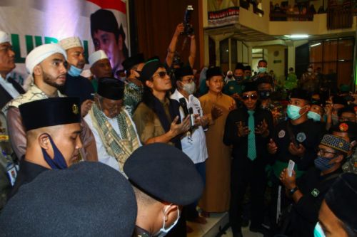 Gus Miftah Ajak Warga Surabaya Pilih Machfud-Mujiaman