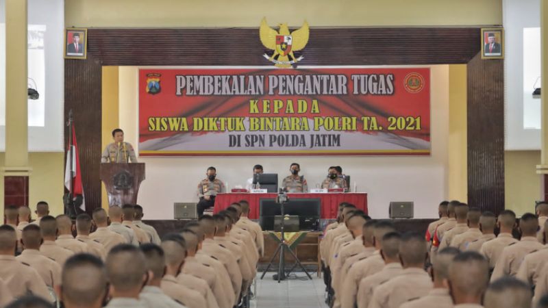 Kapolda Jatim Beri Pembekalan Siswa Diktuk Bintara Polri dan Dikmaba TNI AD di SPN Mojokerto