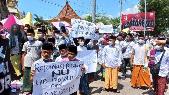 Santri di Probolinggo Gelar Aksi Damai Dukung KPK