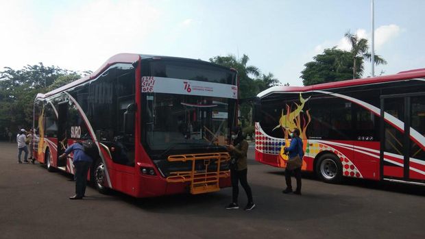 Tahun 2022, Dishub Surabaya Diminta Tingkatkan Pelayanan Suroboyo Bus